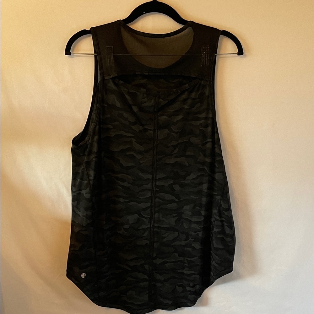 lululemon athletica‎ Black Camo Tank Top - Picture 3 of 4